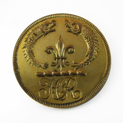 25-5.2.3.3 Initials, monograms with a crest - Two Letter Monogram (below the crest) - gilded brass - 1 "