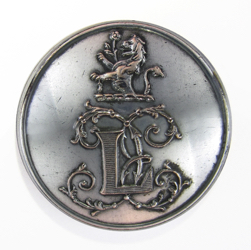25-5.2.3.3 Initials, monograms with a crest - Initial & Monogram (below the crest) - silver-plated copper - 1 "